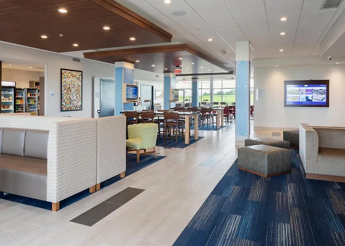 Express & - East - Bradley By Ihg 3*