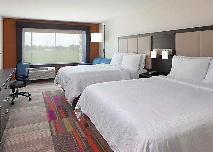 Express & - East - Bradley By Ihg