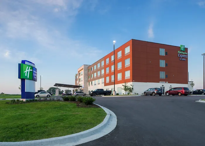 Express & - East - Bradley By Ihg Отель