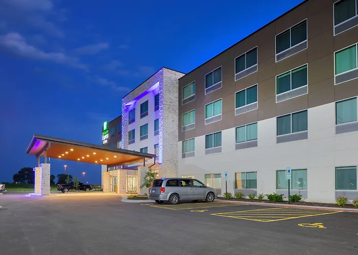 Express & - East - Bradley By Ihg 3*