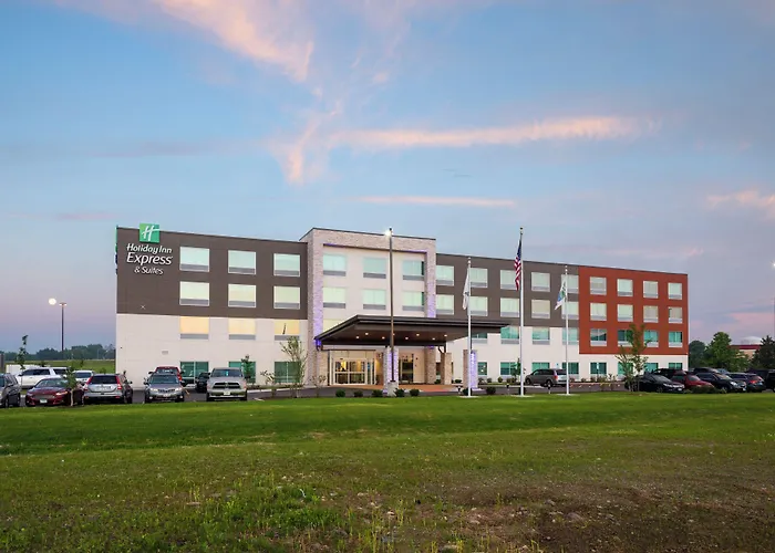 Express & - East - Bradley By Ihg Hotel 3*
